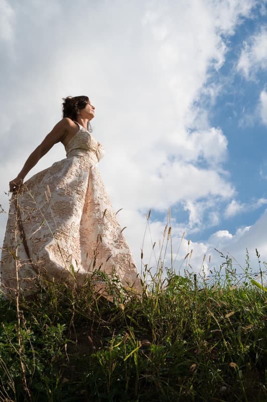 Paola La Queen — autorka knihy Dimenze Koček